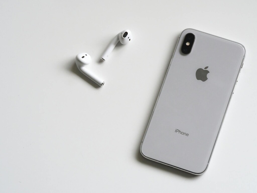 Focus9X featured image: Why Apple Might Put Cameras Into Its Next AirPods
