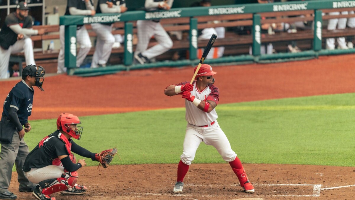 Focus9X featured image: Apple Brings Friday Night Baseball to Vision Pro with Immersive Live Streaming