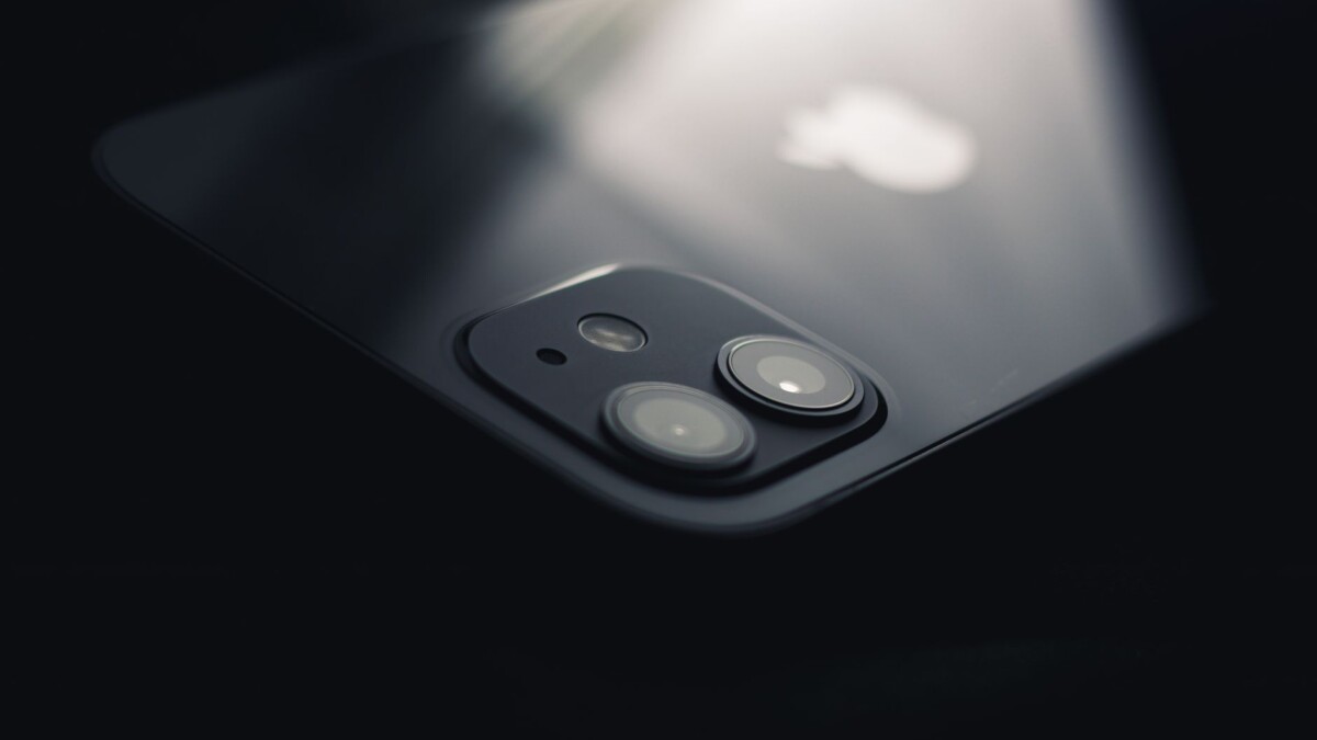 Focus9X featured image: Apple iPhone Duo Review: Is This Foldable Worth Your Money?