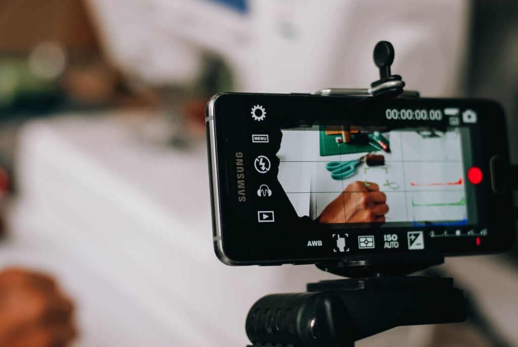 Focus9X featured image: What Is a ‘Microdrama’ and Why It Matters in Streaming Today